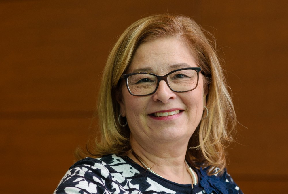 La professeure Dominique Tremblay, titulaire de la Chaire de recherche sur l'am&eacute;lioration de la qualit&eacute; et la s&eacute;curit&eacute; des soins aux personnes atteintes de cancer.