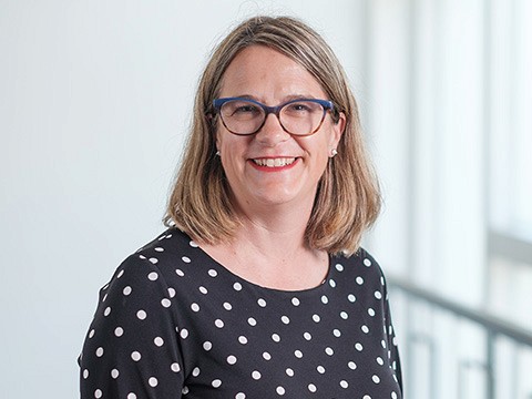 Nathalie Delli-Colli, professeure &agrave; l'&Eacute;cole de travail social de la Facult&eacute; des lettres et sciences humaines