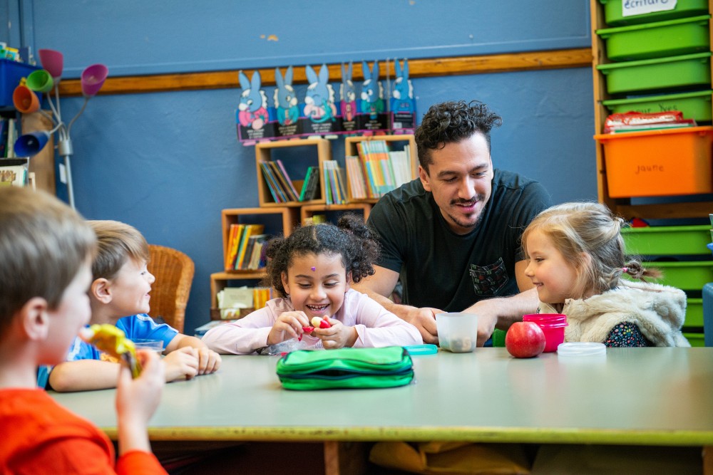 Apprendre est un plaisir qui se vit &agrave; toutes les &eacute;tapes de sa vie, dans une pluralit&eacute; de contextes.