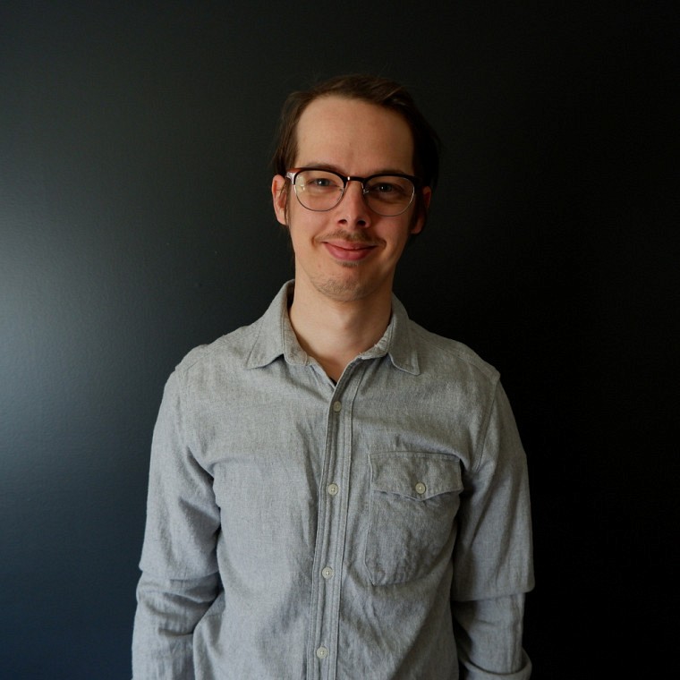 Philippe Rioux, dipl&ocirc;m&eacute; du doctorat en &eacute;tudes fran&ccedil;aises et charg&eacute; de cours au D&eacute;partement des arts, langues et litt&eacute;ratures.