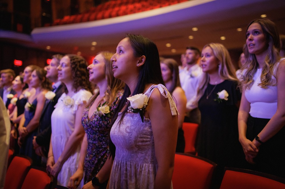 Les nouveaux m&eacute;decins prononcent leur serment professionnel