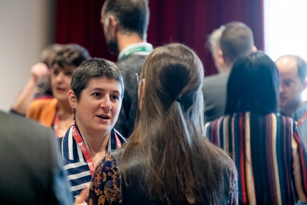 Isabelle Lacroix, professeure agr&eacute;g&eacute;e de l'&Eacute;cole de politique appliqu&eacute;e, agissait &agrave; titre de commentatrice lors de cette journ&eacute;e.