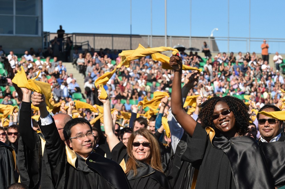 En 2006, l'Universit&eacute; concevait une collation des grades unique, riche de sens et de fiert&eacute;.