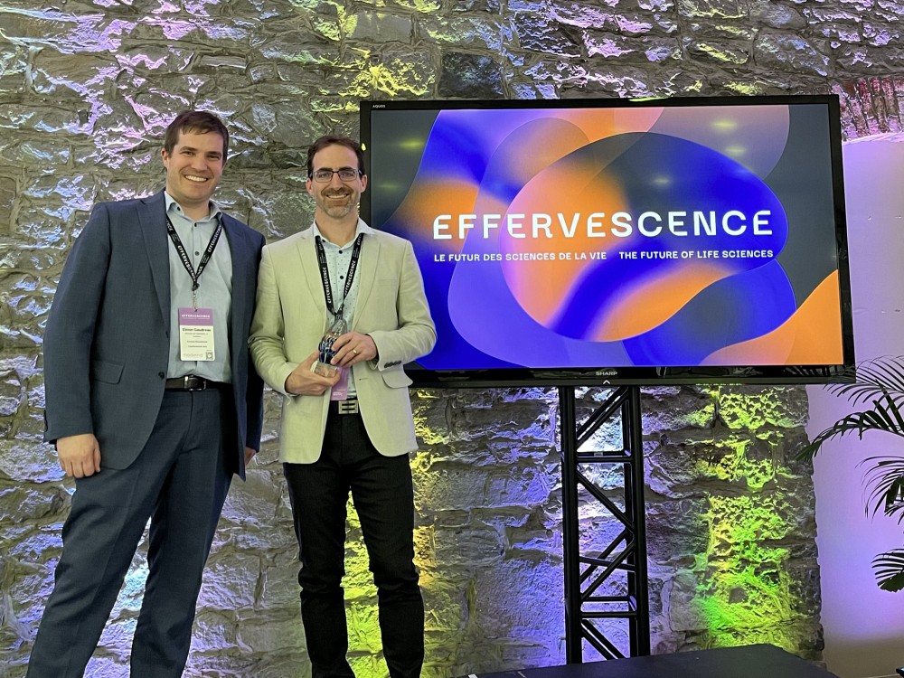 Le professeur Pierre-Luc Boudreault lors de la remise du Prix EFFERVESCENCE