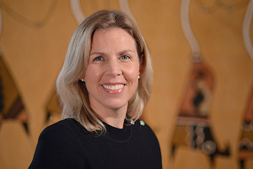 Mme &Eacute;veline Marcil-Denault, conf&eacute;renci&egrave;re