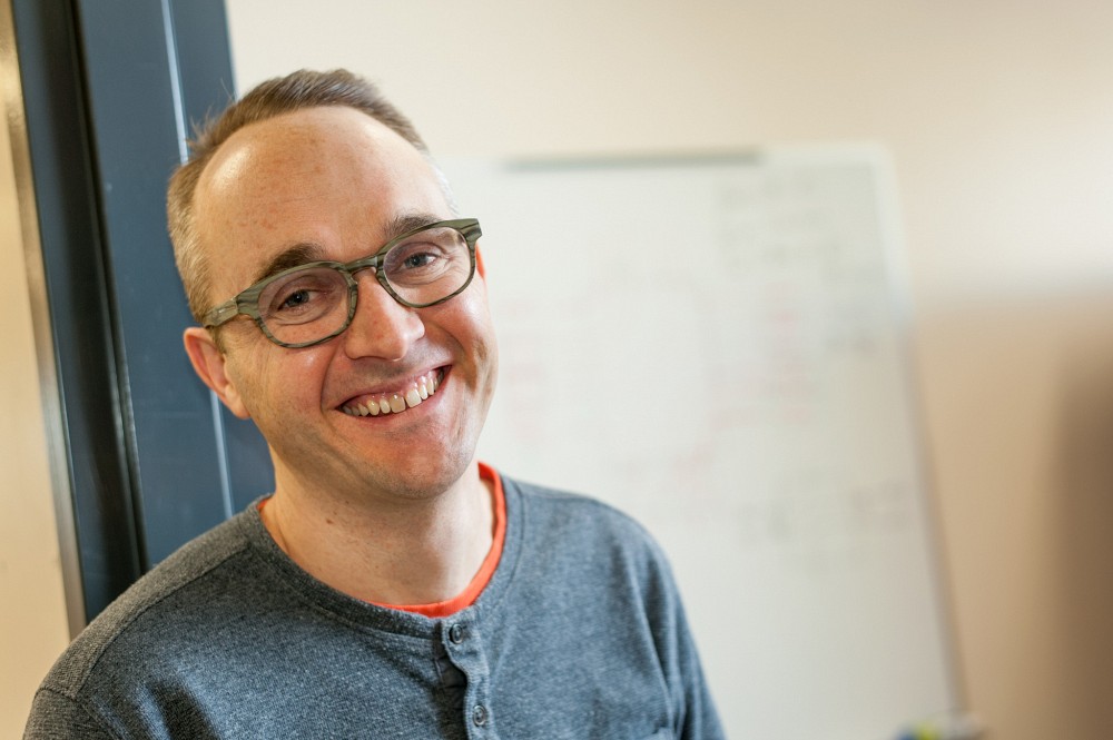 Professeur Liam WatsonTitulaire de la&nbsp;Chaire de recherche du Canada sur la topologie en basses dimensions