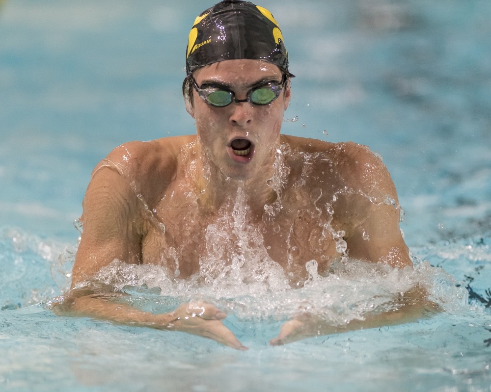 Jonathan Naisby. &Eacute;tudes politiques.