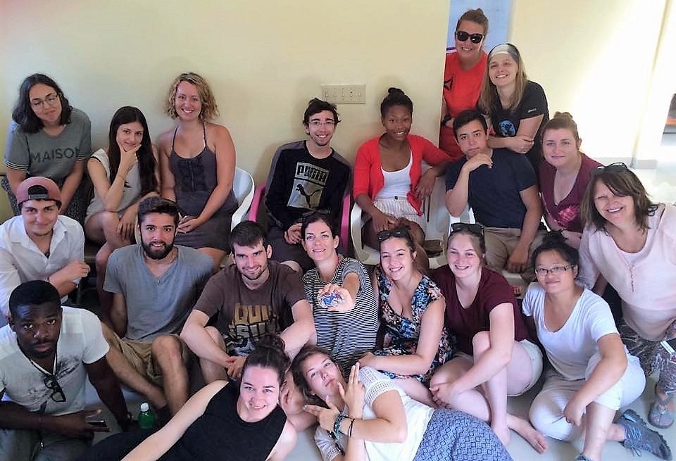 Un voyage humanitaire formateur pour les &eacute;tudiantes et &eacute;tudiants de l'&Eacute;PA.