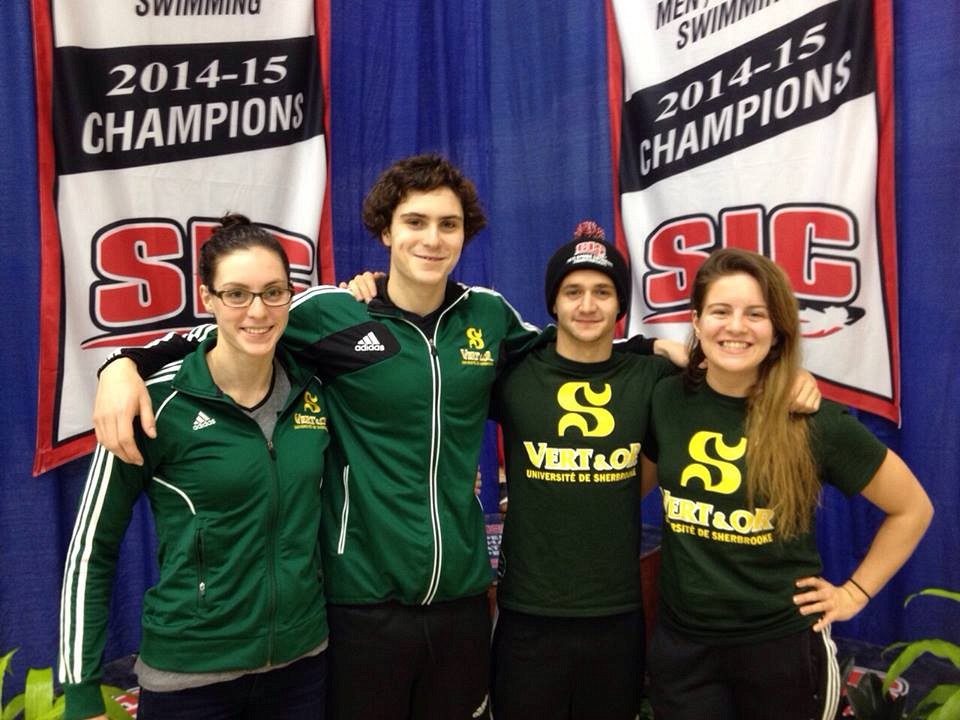 Les quatre repr&eacute;sentants du Vert & Or au Championnat SIC de natation &agrave; Victoria (C.-B.).