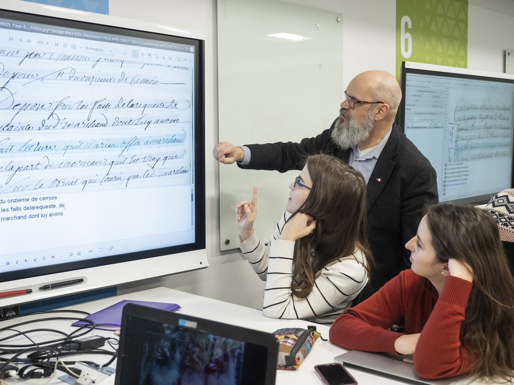 La cr&eacute;ation de cette passerelle a &eacute;t&eacute; rendue possible gr&acirc;ce au travail soutenu et inventif des responsables des programmes en histoire des deux &eacute;tablissements.