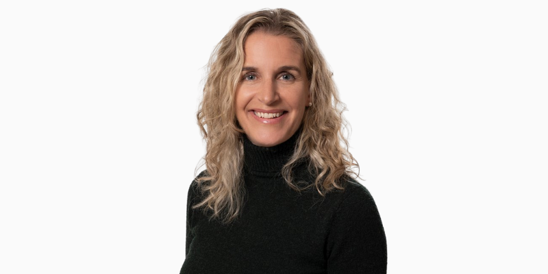 Kim D&eacute;silets, donatrice au&nbsp;Fonds &Eacute;liane-Marie Gaulin depuis 2023 et adjointe au vice-d&eacute;canat &agrave; la recherche et aux relations internationales de la Facult&eacute; de droit