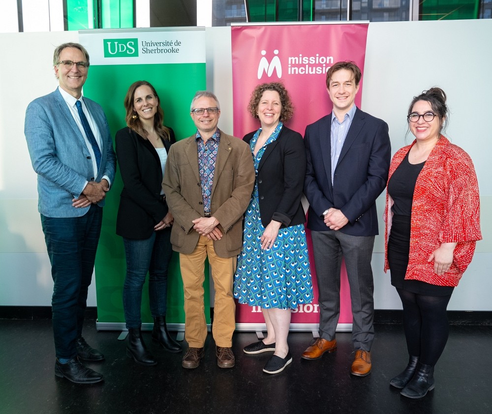 De gauche &agrave; droite : Richard Veenstra, Sarah Stecko, Pr &Eacute;ric Lachance, Mich&egrave;le Rietmann, Samuel Bate et Genevi&egrave;ve Gauthier, Membres de Mission inclusion et de l&rsquo;UdeS lors du lancement du projet le 12 mai 2026.