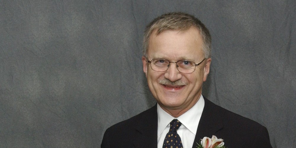 Le professeur Pierre Reid, septi&egrave;me recteur de l'UdeS, de 1993 &agrave; 2001.