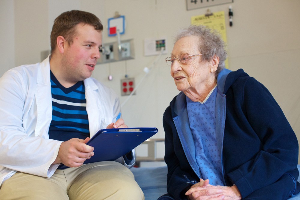 68&nbsp;% de nos dipl&ocirc;m&eacute;s du 1er&nbsp;cycle ont trouv&eacute; un premier emploi &agrave; temps plein en trois mois ou moins, ce qui est un d&eacute;lai relativement court.