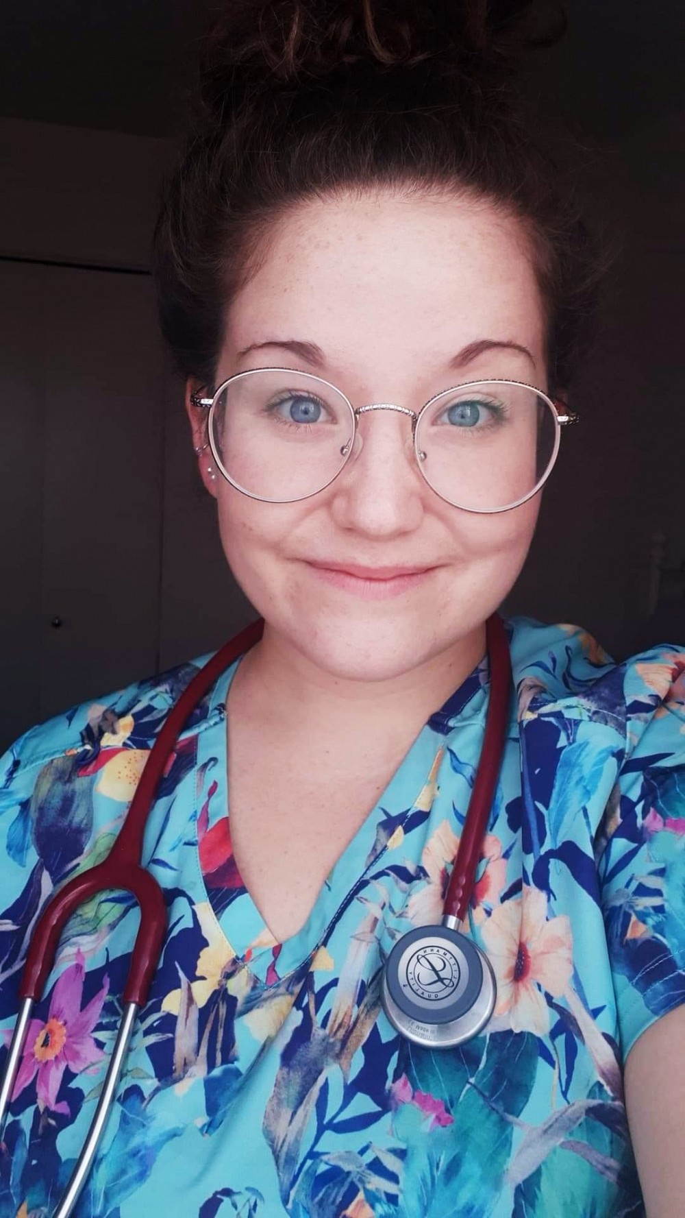 Marianne Bizier a tellement ador&eacute; son exp&eacute;rience en CHSLD qu'elle a d&eacute;cid&eacute; de s'orienter vers ces milieux pour amorcer sa carri&egrave;re d'infirmi&egrave;re clinicienne.