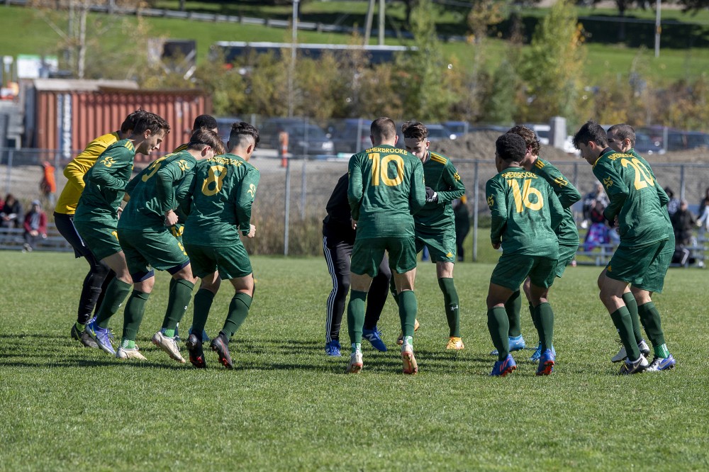 Photo : Yves Longpr&eacute;