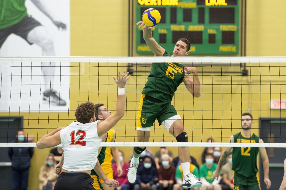 Cr&eacute;dit photo : Yves Longpr&eacute;/Vert & Or de l'UdeS