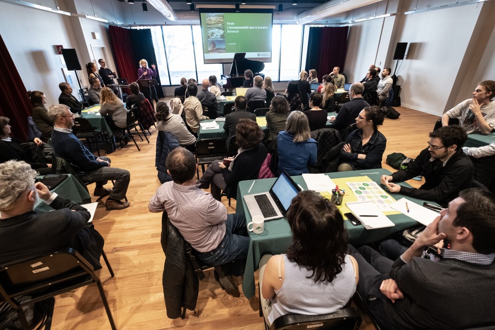 Organis&eacute; par le vice-rectorat aux &eacute;tudes et le vice rectorat &agrave; l'administration et au d&eacute;veloppement durable, le forum L'&eacute;coresponsabilit&eacute; dans la formation universitaire &agrave; l'UdeS a r&eacute;uni pr&egrave;s d'une centaine de personnes en avril dernier, dans le cadre du Mois de la p&eacute;dagogie universitaire.