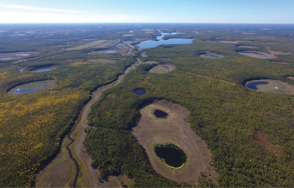 Paysage typique de Yakoutie (Sib&eacute;rie) o&ugrave; le perg&eacute;lisol est pr&eacute;sent sur plusieurs centaines de m&egrave;tres d&rsquo;&eacute;paisseur