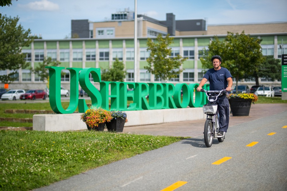 Autobus, v&eacute;lo, trottinette, marche, covoiturage, autopartage... les avenues sont plus nombreuses qu'on le croit pour &eacute;viter les d&eacute;sagr&eacute;ments li&eacute;s &agrave; l'utilisation de la voiture pour se rendre au Campus principal, notamment lors de la p&eacute;riode de la rentr&eacute;e.
