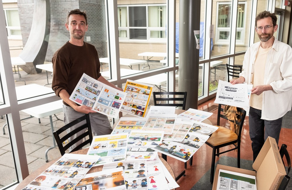 Olivier Robin, &agrave; gauche, et Beno&icirc;t Leblanc, &agrave; droite, enseignants et concepteurs du cours&nbsp;EFD919&nbsp;Communication scientifique par la bande dessin&eacute;e