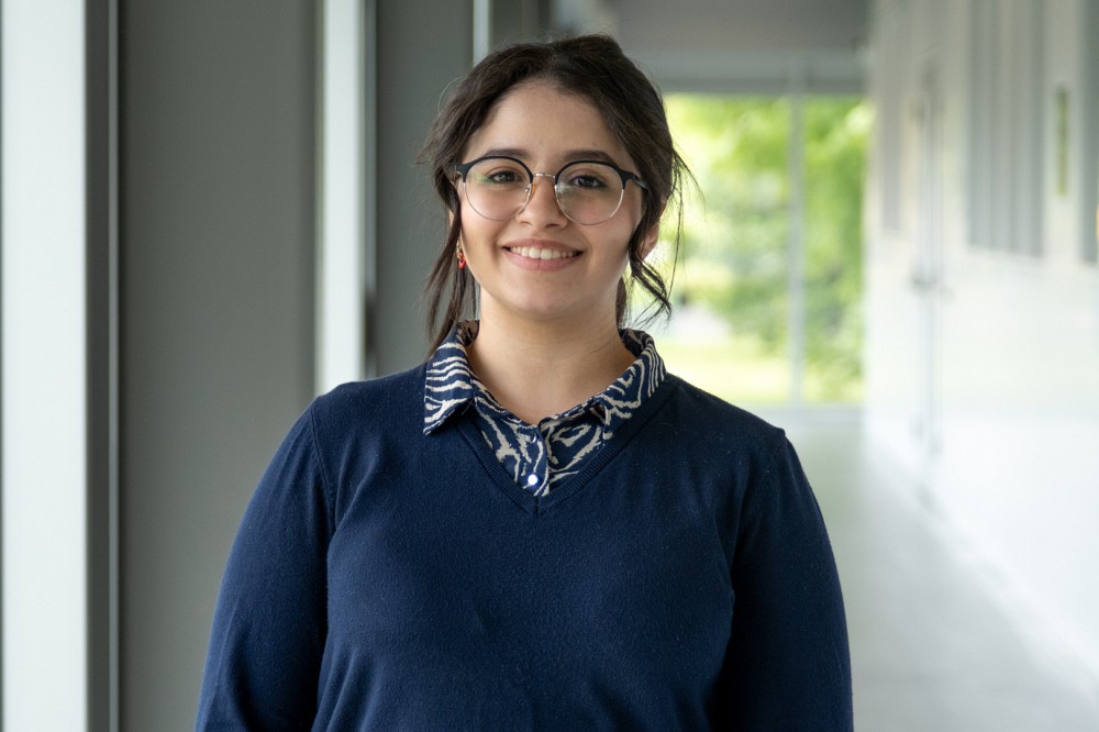 Chahinaz Khouloud Mahboub est doctorante en g&eacute;nie m&eacute;canique &agrave; l'Universit&eacute; de Sherbrooke, membre &eacute;tudiante du LN2, et r&eacute;alise ses travaux de laboratoire au sein du 3IT.nano.