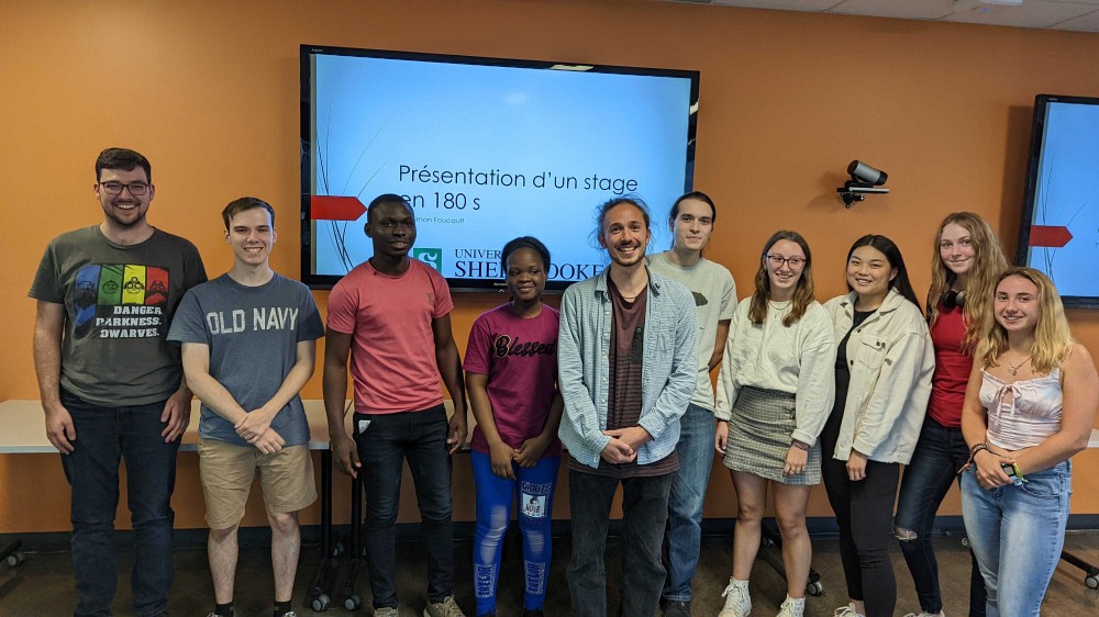 Simon Foucault (au premier rang)