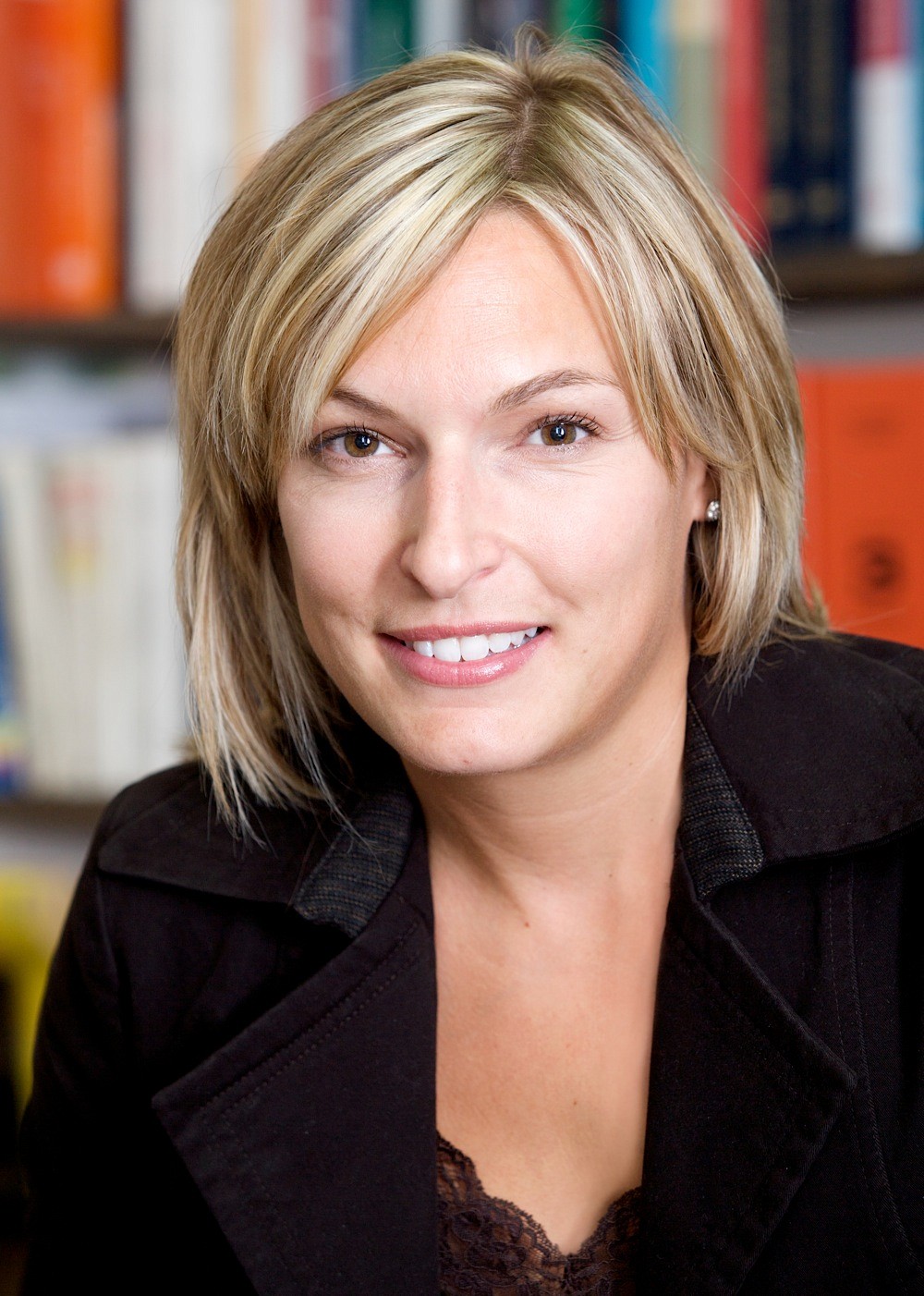 Genevi&egrave;ve Dufour, professeure &agrave; la Facult&eacute; de droit