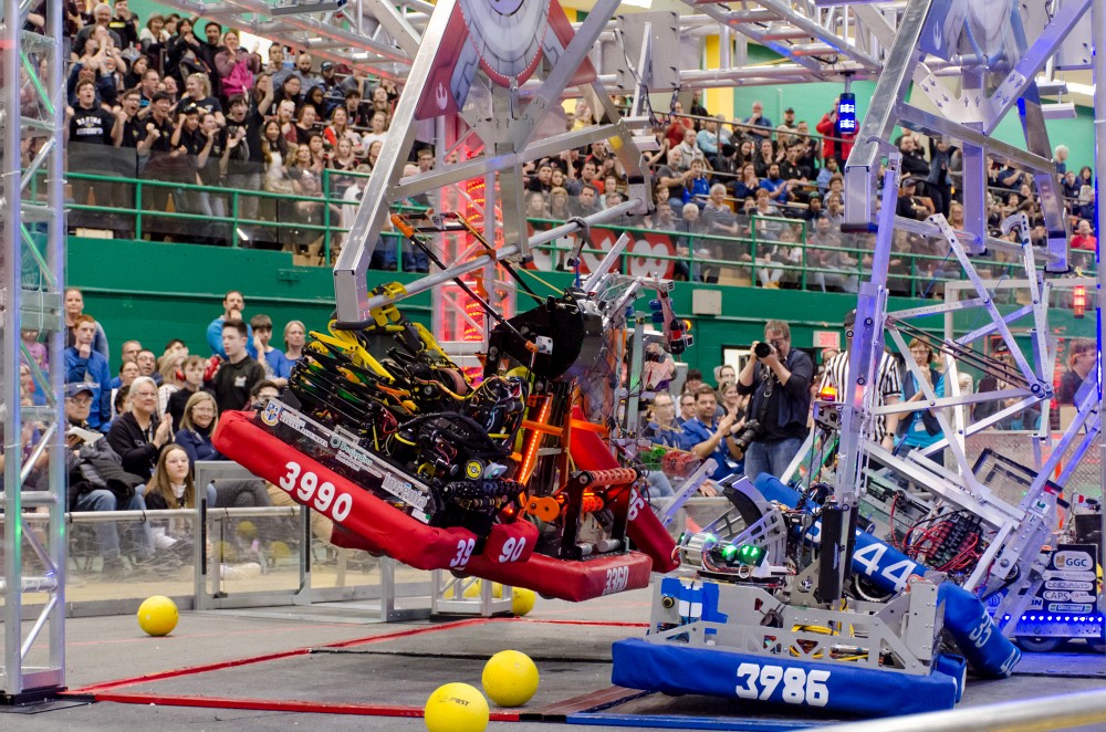 Premier festival de robotique &agrave; Sherbrooke au Centre sportif de l'UdeS