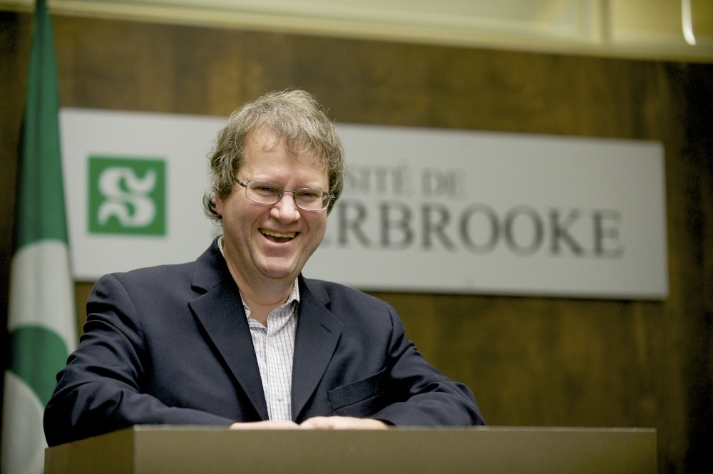 Le professeur Jacques P&eacute;pin s&rsquo;est vu remettre le Prix de la recherche et de la cr&eacute;ation&nbsp;2012.