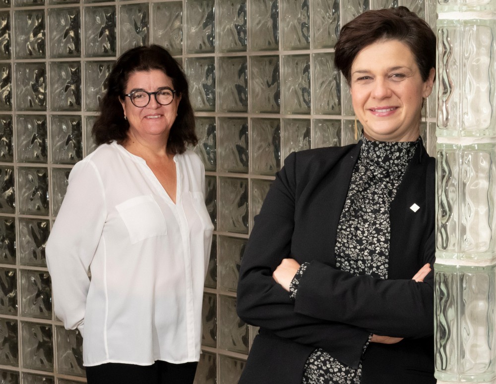 Carole Beaulieu, doyenne de la Facult&eacute; des sciences, accompagn&eacute;e Marilyne Cloutier, gestionnaire en philanthropie.