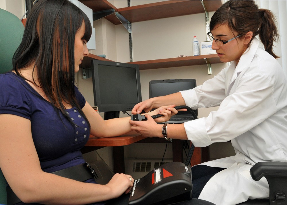 La douleur&nbsp;nous permet d&rsquo;&eacute;viter de nous servir d'un membre bless&eacute; ou de toucher &agrave; des surfaces trop chaudes.