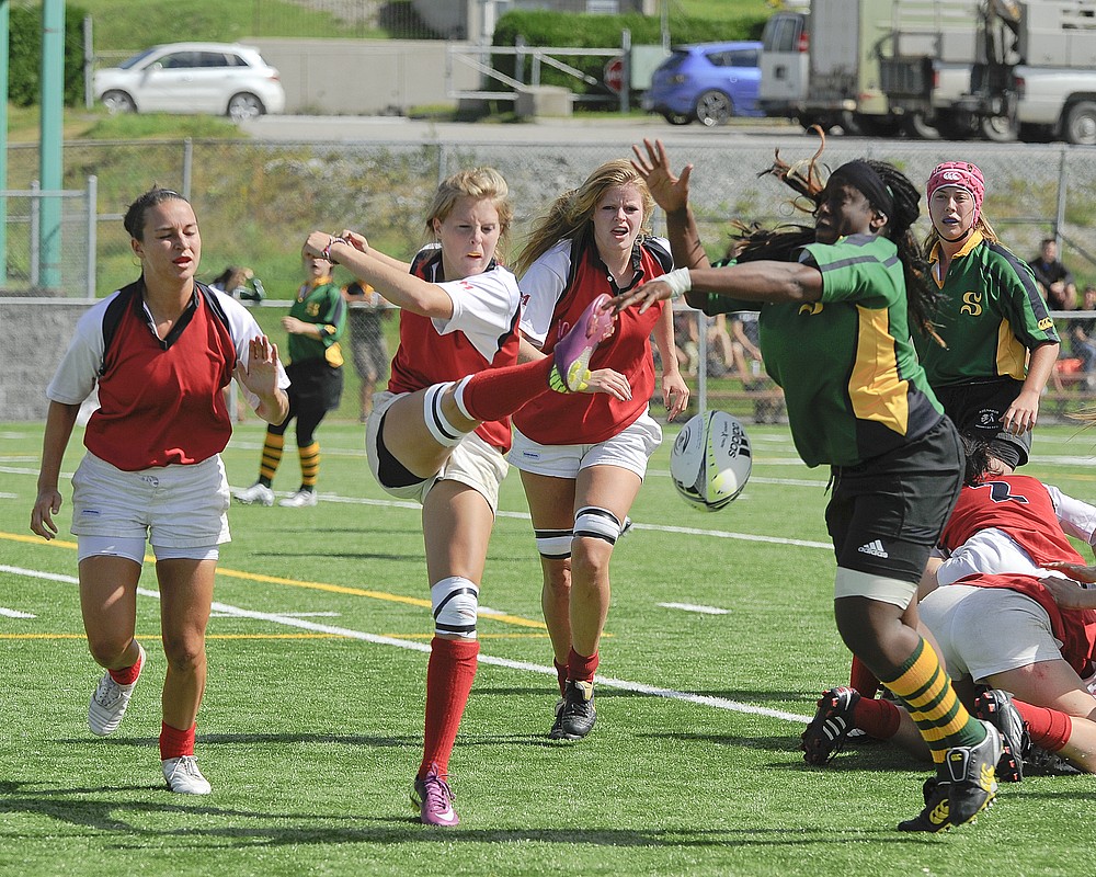 Cynthia-Jade Renaud a &eacute;t&eacute; la joueuse par excellence chez le Vert & Or, samedi apr&egrave;s-midi face au Rouge et Or.