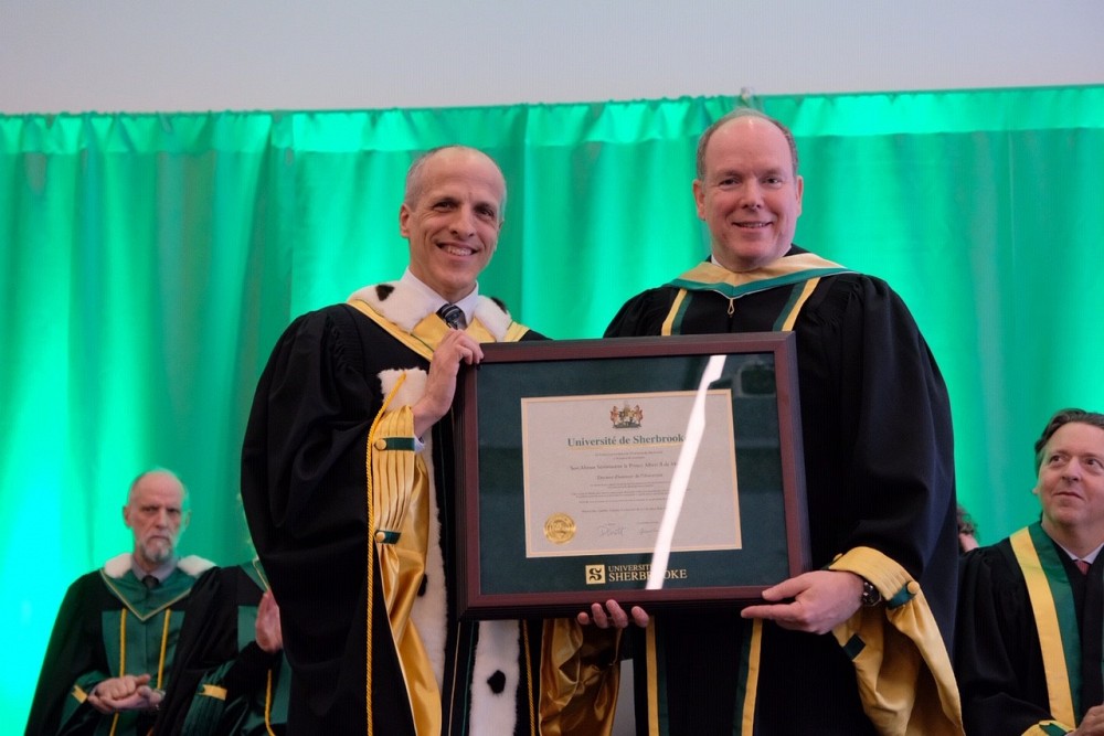 L&rsquo;UdeS a r&eacute;serv&eacute; un accueil majestueux au Prince Albert II &agrave; l&rsquo;occasion de la remise d&rsquo;un doctorat honorifique soulignant son apport exceptionnel &agrave; la lutte contre les changements climatiques.