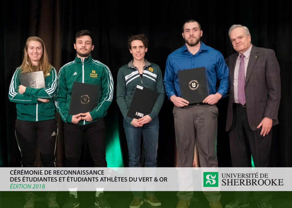 Isabelle Banville,&nbsp;Philippe Chabot, Am&eacute;lie Aug&eacute;, Olivier Dionne, &eacute;tudiants athl&egrave;tes de la Facult&eacute; des sciences et Pr Serge Jandl, doyen.