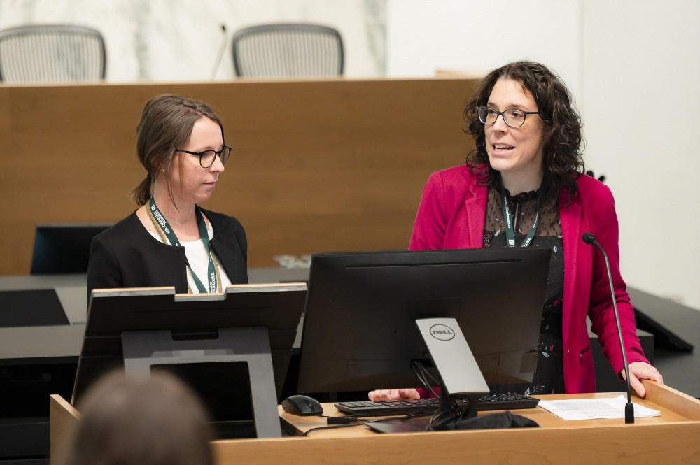 Les professeures Johanne G. Clouet, de l&rsquo;UdeM, et Andr&eacute;anne Malacket, de l&rsquo;UdeS. 
