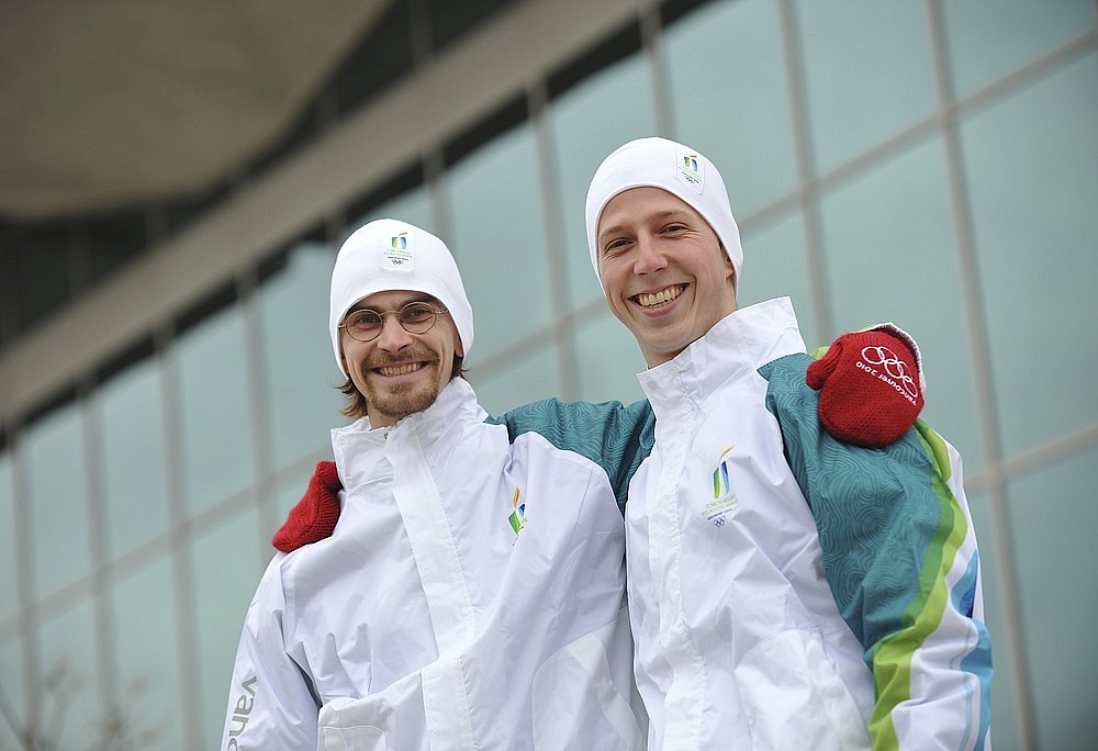 Julien Pr&eacute;mont et Nicolas Tremblay, &eacute;tudiants &agrave; l'Universit&eacute; de Sherbrooke, porteront la flamme olympique.