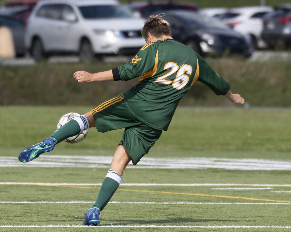 Le seul buteur du dernier week-end pour l'&eacute;quipe masculine de soccer Vert & Or a &eacute;t&eacute; l'attaquant fran&ccedil;ais de premi&egrave;re ann&eacute;e, Thomas Clerget.