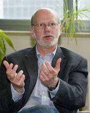 Le doyen de la Faculté des sciences, Donald Thomas.