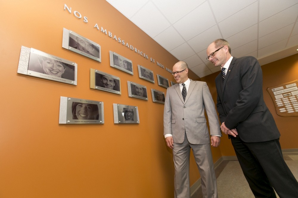 Claude Jean, ambassadeur 2014 de la Facult&eacute; des sciences, et Richard Blouin, secr&eacute;taire de facult&eacute;