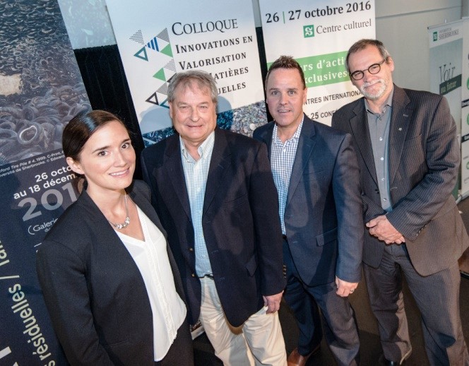 De gauche &agrave; droite, V&eacute;ronique Belley-V&eacute;zina, coordonnatrice du CEVMR, Jean-Jacques Caron, commissaire au d&eacute;veloppement de Valoris, David L&eacute;tourneau, directeur r&eacute;gional du M&Eacute;SI, et Alain Webster, vice-recteur au DD de l'UdeS.