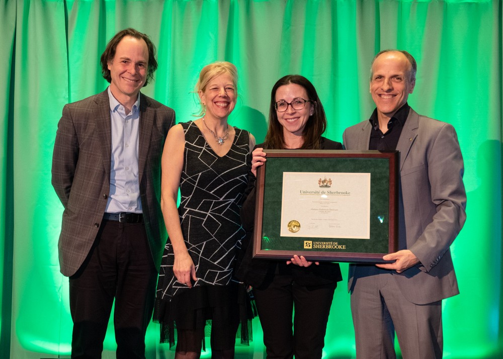 Katheryne Desfoss&eacute;s, charg&eacute;e de cours &agrave; la Facult&eacute; de droit, a re&ccedil;u le prix facultaire Reconnaissance de la qualit&eacute; de l'enseignement.