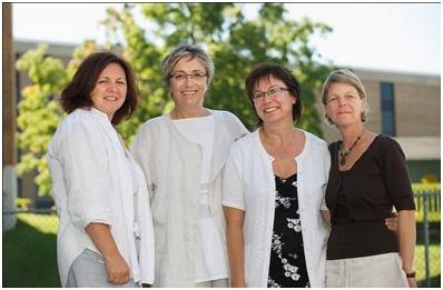 L'&eacute;quipe responsable du projet est compos&eacute;e de Lina Martel, conseill&egrave;re p&eacute;dagogique r&eacute;pondante locale PERFORMA au C&eacute;gep de Saint-Hyacinthe, L&eacute;ane Arsenault, directrice du secteur PERFORMA, Lise-St-Pierre, professeure au D&eacute;partement de p&eacute;dagogie de la Facult&eacute; d'&eacute;ducation, et Sonia Drouin, conseill&egrave;re p&eacute;dagogique.