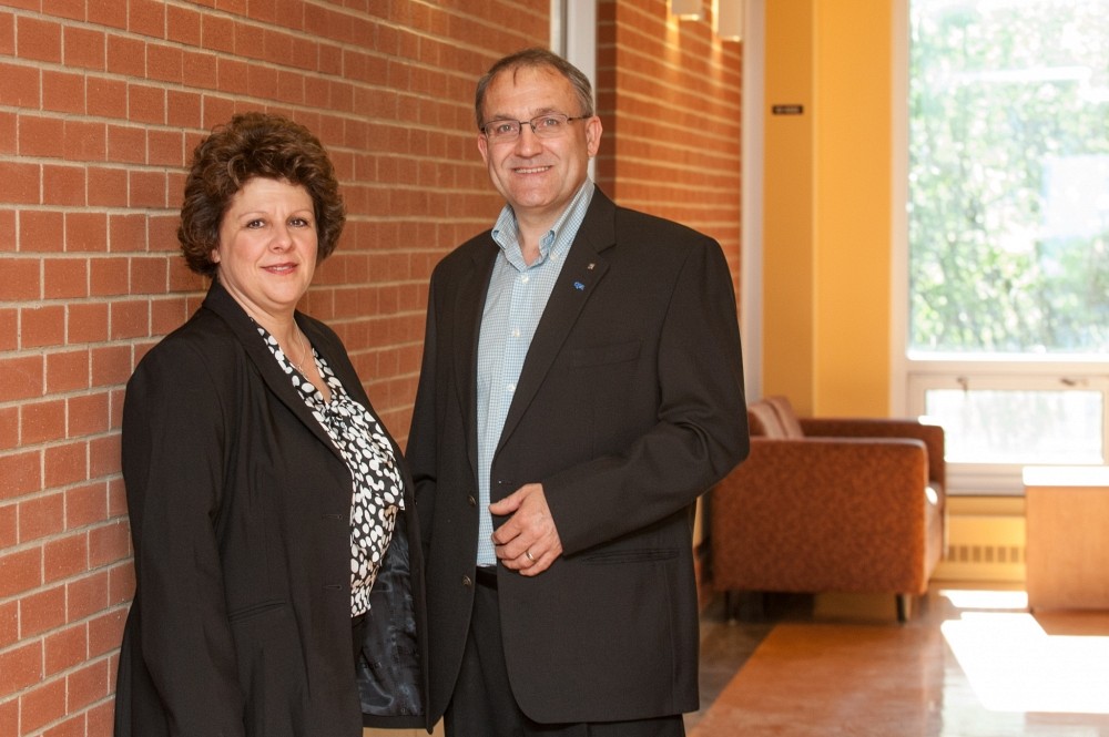 Les professeurs Sylvie Berthelot et Michel Coulmont, de la Facult&eacute; d&rsquo;administration, s&rsquo;int&eacute;ressent notamment &agrave; l&rsquo;information extrafinanci&egrave;re, &agrave; la gouvernance et aux pratiques de d&eacute;veloppement durable au sein des entreprises.