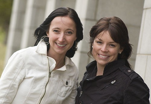 Kelly Parnia et Émilie D.-Gauthier ont remporté les grands honneurs du 2e&nbsp;concours Topo Cossette&nbsp;2009.