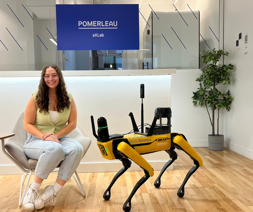 Sandrine Rousseau, pendant l'un de ces stages coop.