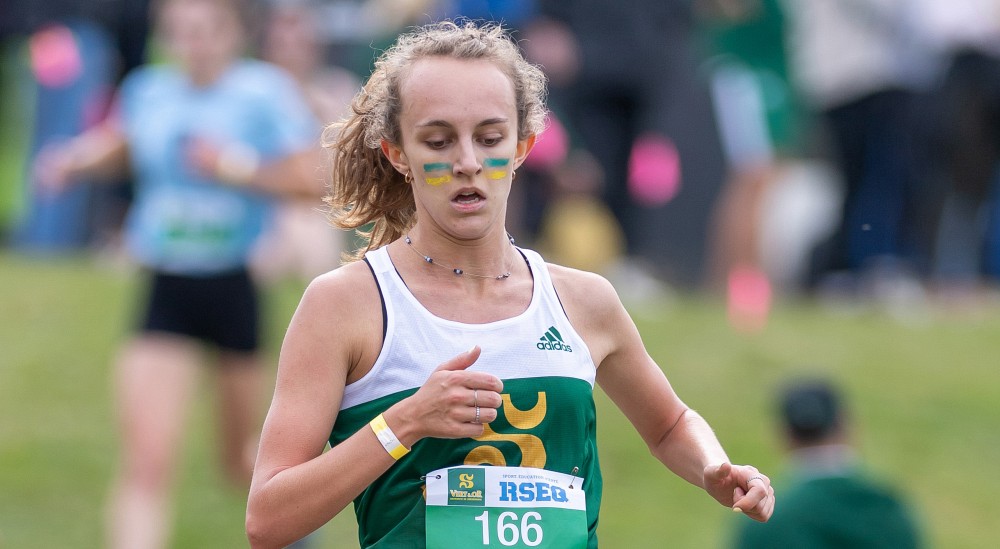 Laurence Gauthier, de l'&eacute;quipe de cross-country Vert & Or.