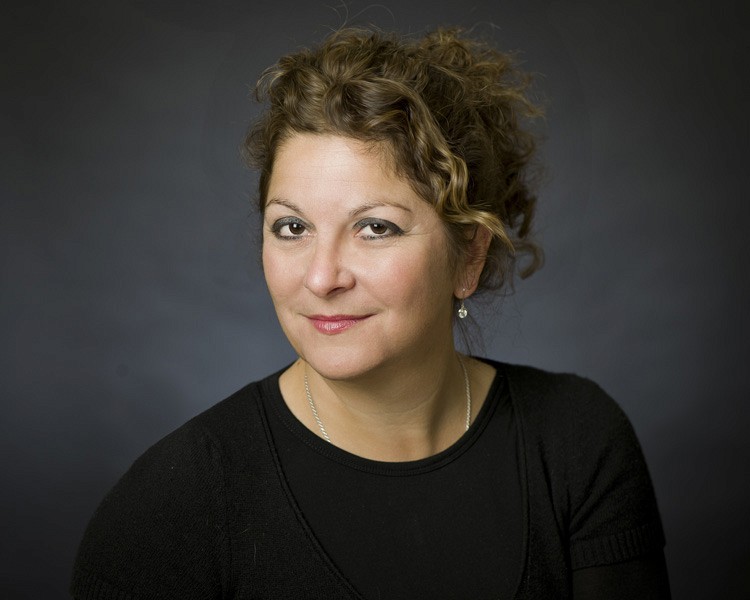 Anick Lessard, vice-doyenne &agrave; l&rsquo;enseignement et au d&eacute;veloppement