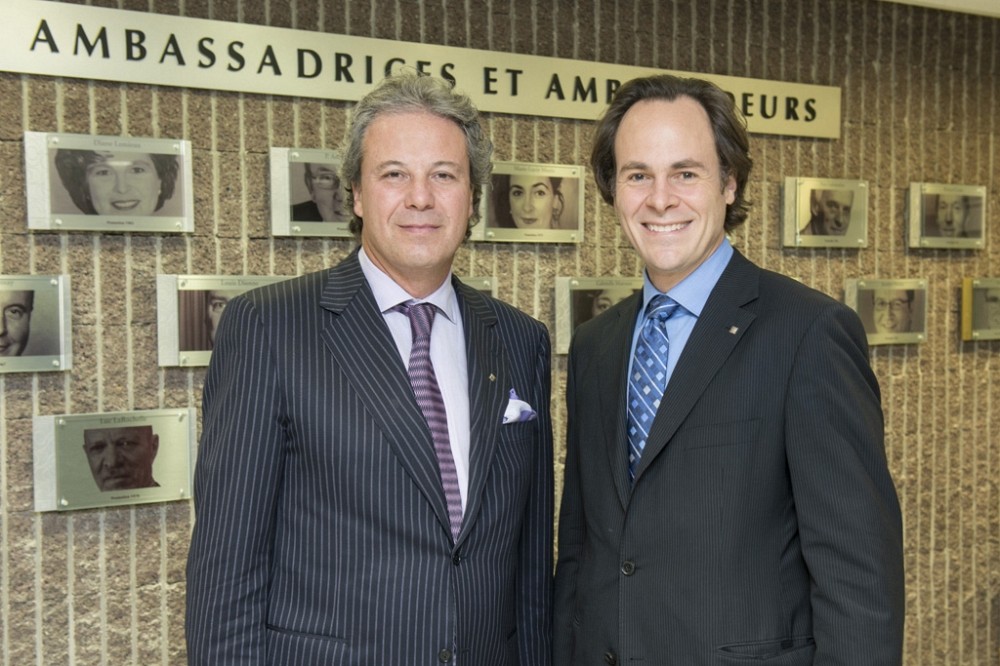 Me Manlio Del Negro en compagnie du doyen S&eacute;bastien Lebel-Grenier.