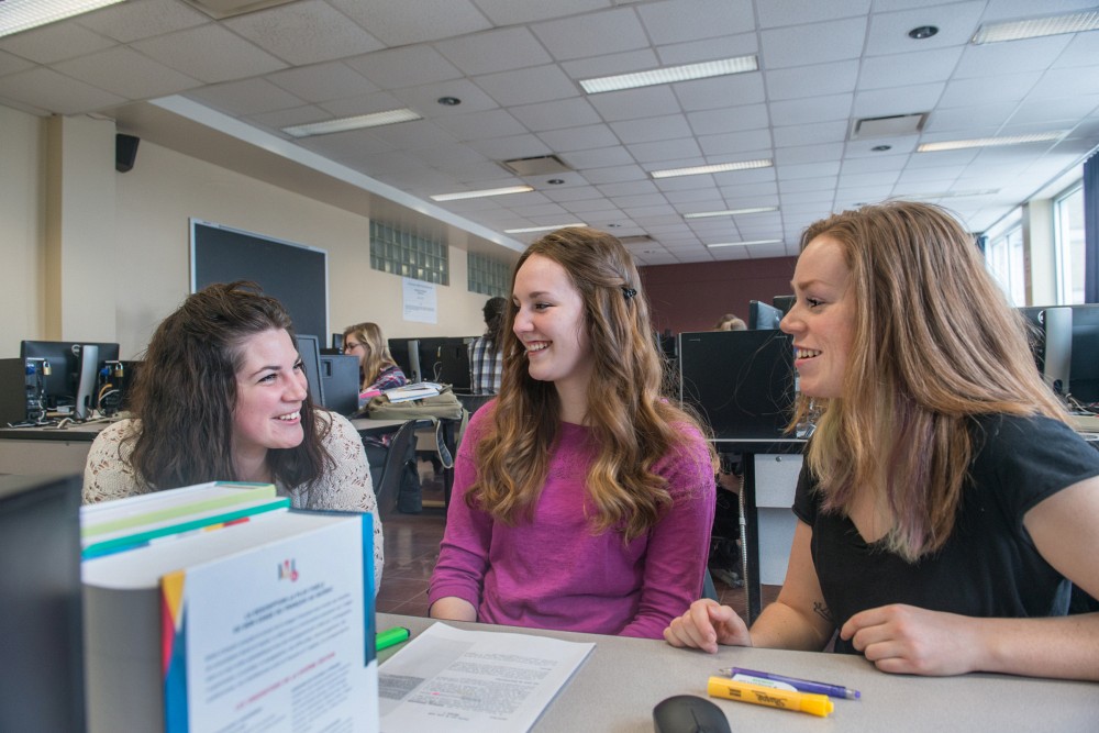 Ce programme d'&eacute;tudes vise &agrave; former des professionnelles et des professionnels de la traduction de l&rsquo;anglais au fran&ccedil;ais aptes &agrave; traduire des textes de genres et de domaines vari&eacute;s.